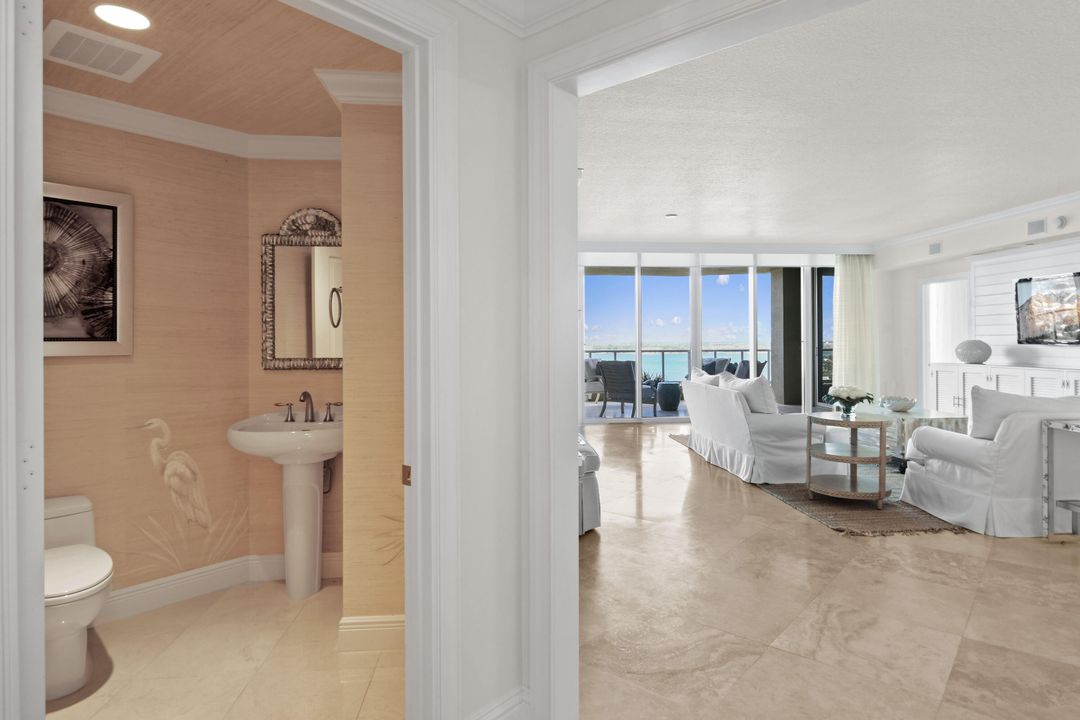 For Sale: $2,495,000 (3 beds, 3 baths, 2818 Square Feet)