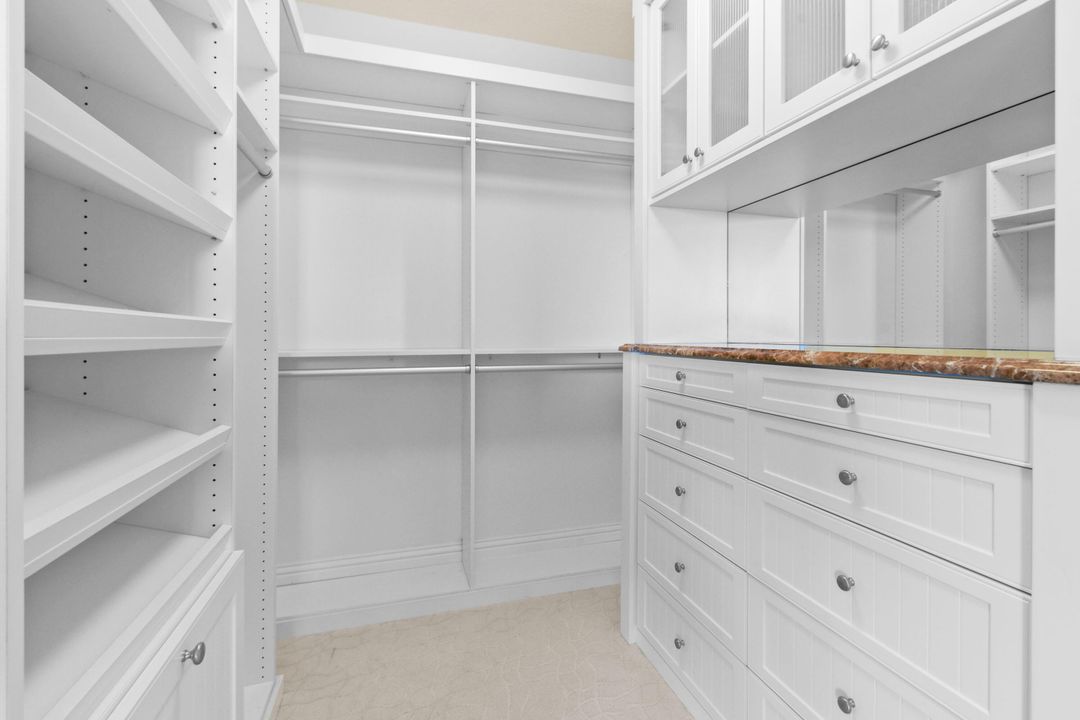 For Sale: $2,495,000 (3 beds, 3 baths, 2818 Square Feet)