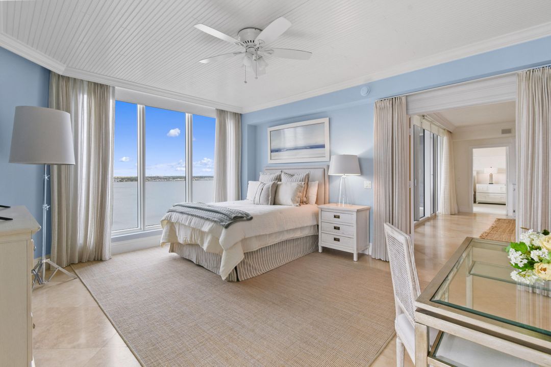 For Sale: $2,495,000 (3 beds, 3 baths, 2818 Square Feet)