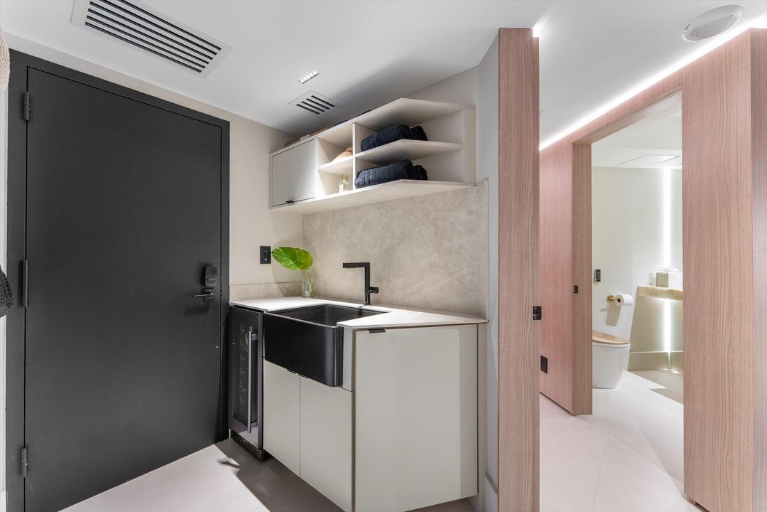 待售: $3,600,000 (3 贝兹, 3 浴室, 2600 平方英尺)