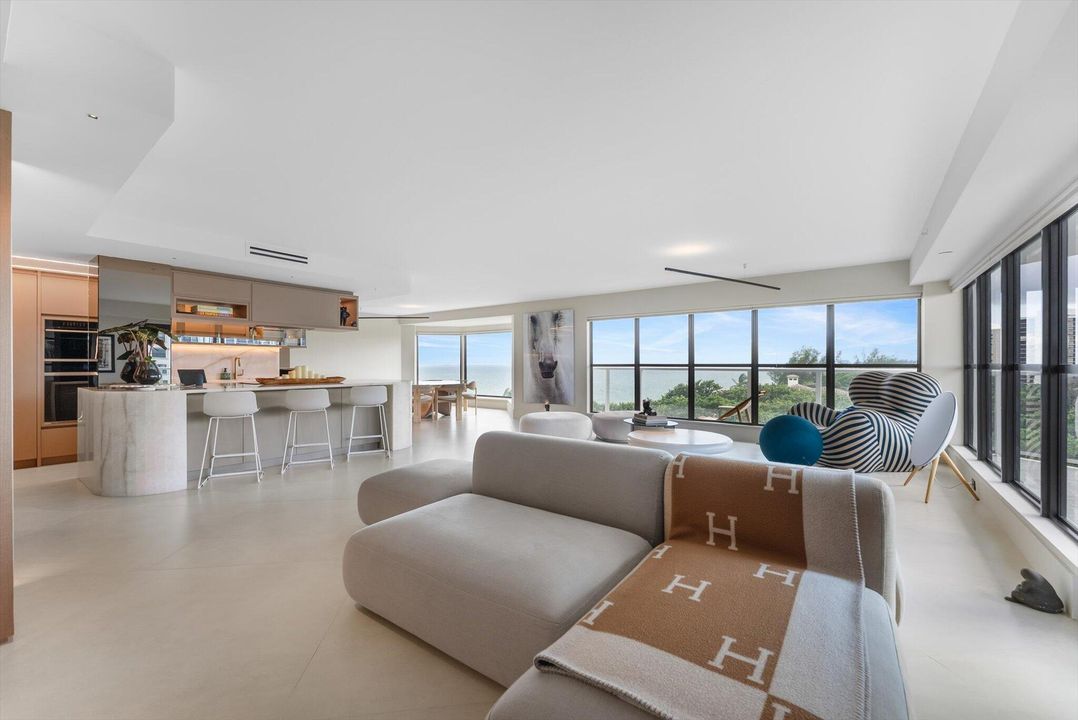 待售: $3,600,000 (3 贝兹, 3 浴室, 2600 平方英尺)