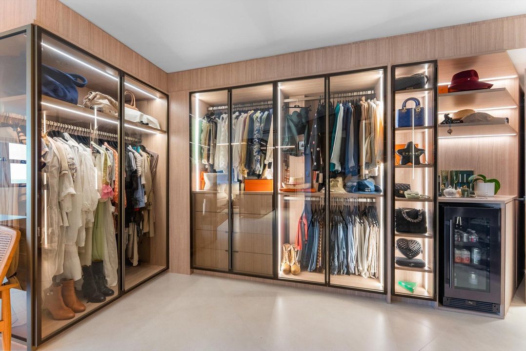 待售: $3,600,000 (3 贝兹, 3 浴室, 2600 平方英尺)