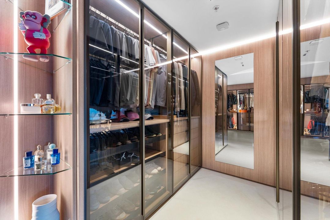 待售: $3,600,000 (3 贝兹, 3 浴室, 2600 平方英尺)