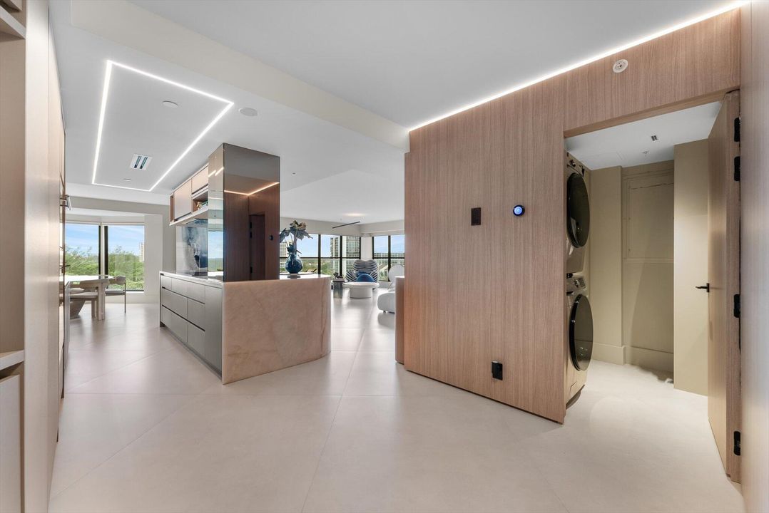 待售: $3,600,000 (3 贝兹, 3 浴室, 2600 平方英尺)