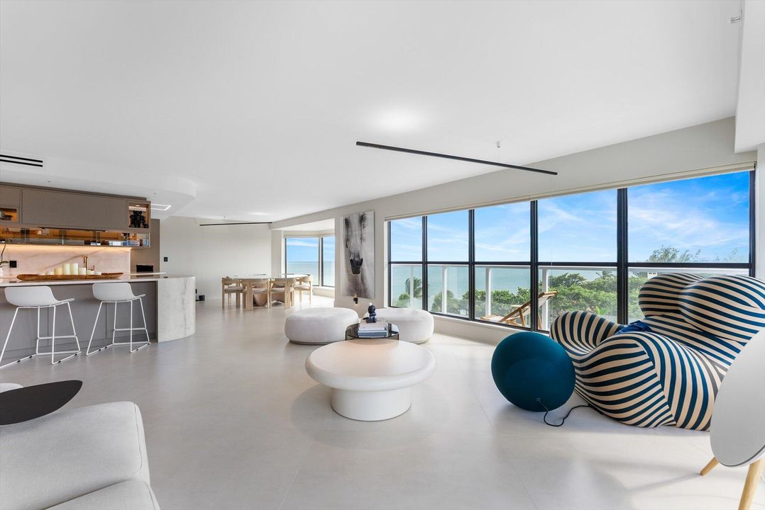 待售: $3,600,000 (3 贝兹, 3 浴室, 2600 平方英尺)