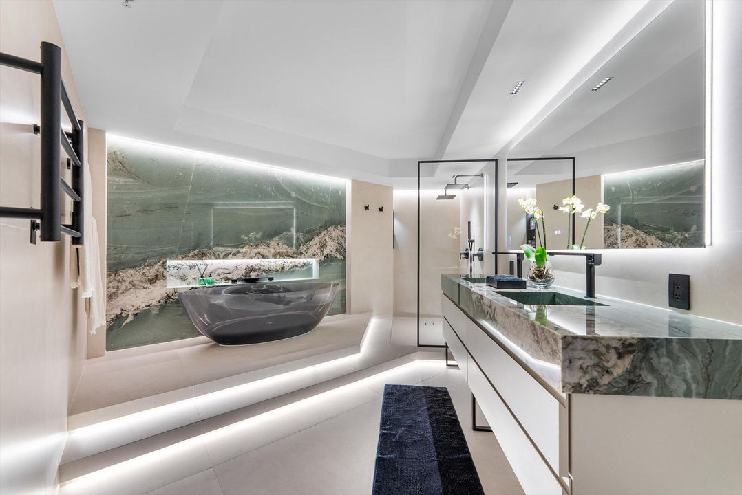 待售: $3,600,000 (3 贝兹, 3 浴室, 2600 平方英尺)