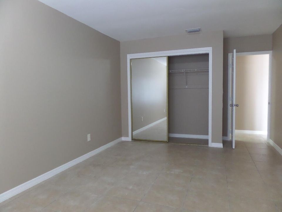 Active With Contract: $2,500 (3 beds, 2 baths, 1506 Square Feet)