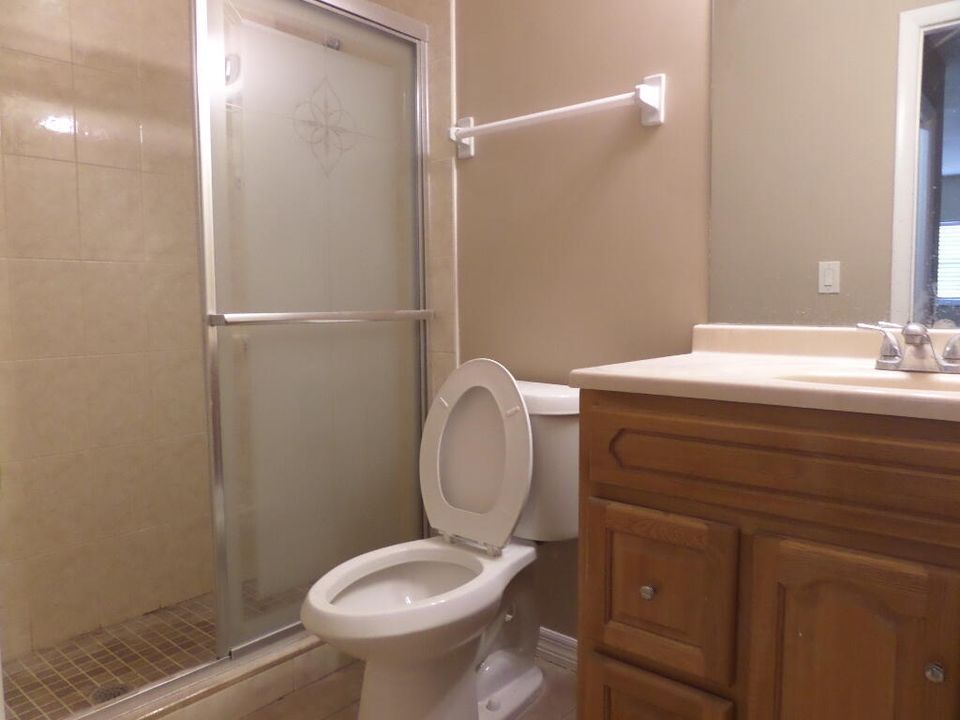 Active With Contract: $2,500 (3 beds, 2 baths, 1506 Square Feet)