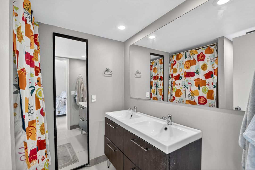 For Sale: $344,900 (2 beds, 2 baths, 1288 Square Feet)