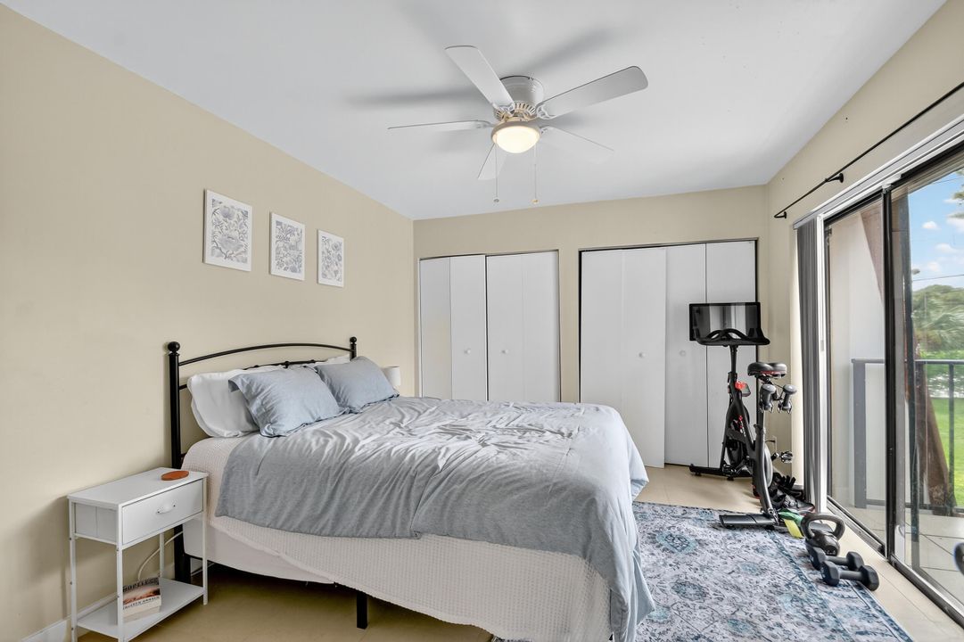 For Sale: $344,900 (2 beds, 2 baths, 1288 Square Feet)