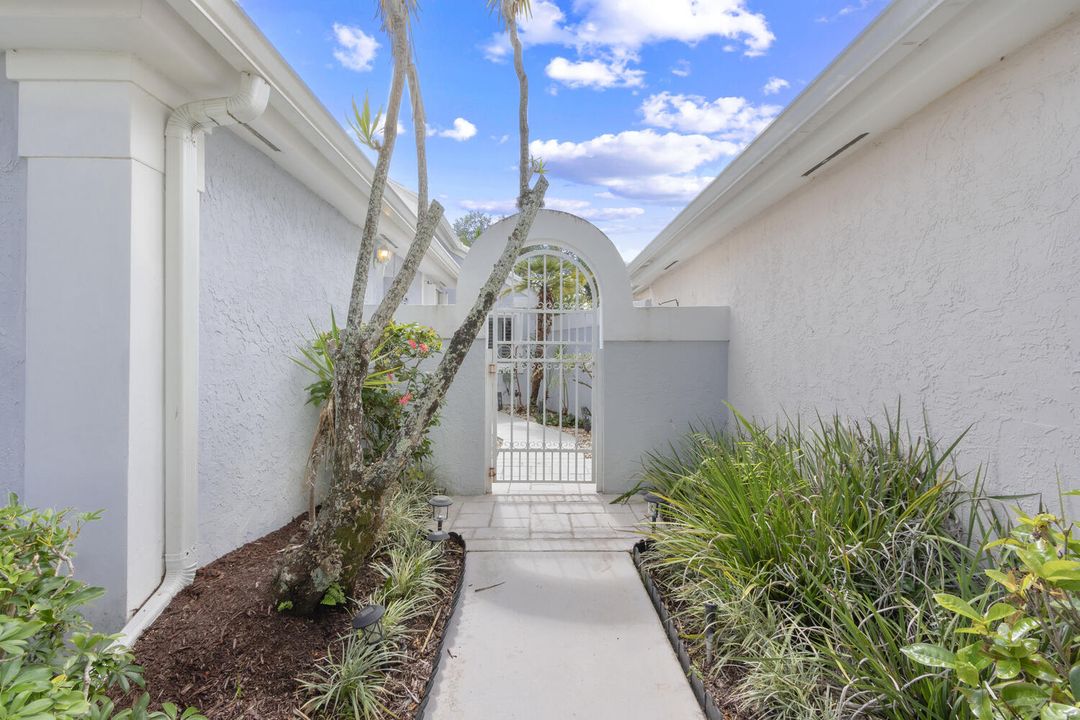 For Sale: $610,000 (3 beds, 2 baths, 1492 Square Feet)