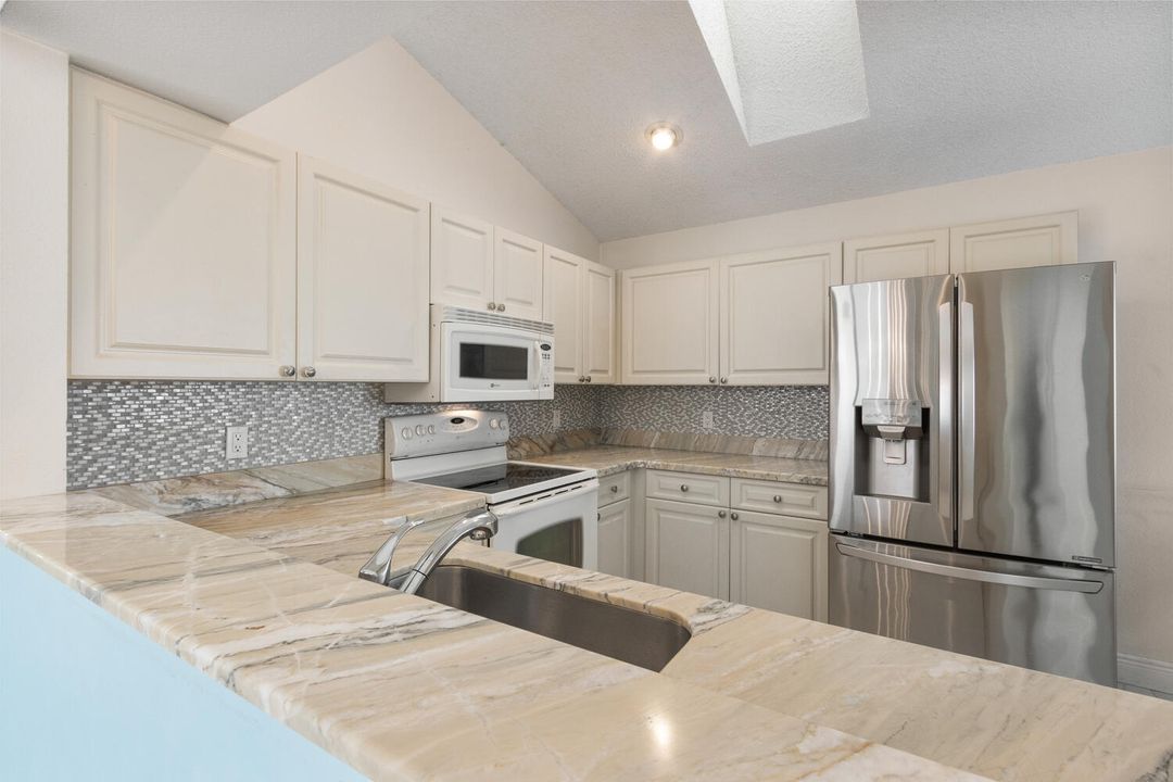 For Sale: $610,000 (3 beds, 2 baths, 1492 Square Feet)