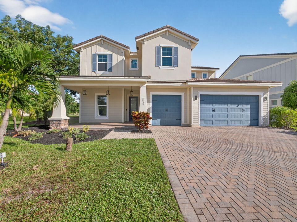 En Venta: $895,000 (5 camas, 4 baños, 3361 Pies cuadrados)