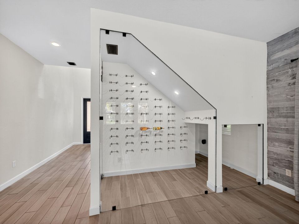 En Venta: $895,000 (5 camas, 4 baños, 3361 Pies cuadrados)