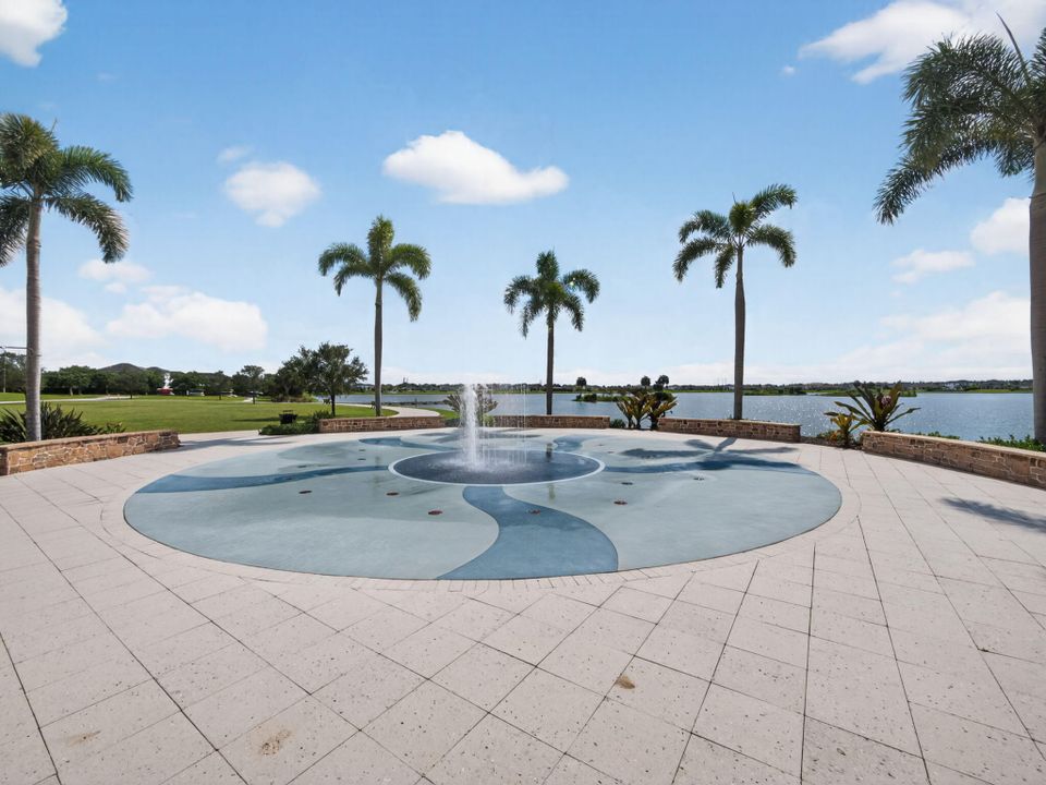 En Venta: $895,000 (5 camas, 4 baños, 3361 Pies cuadrados)