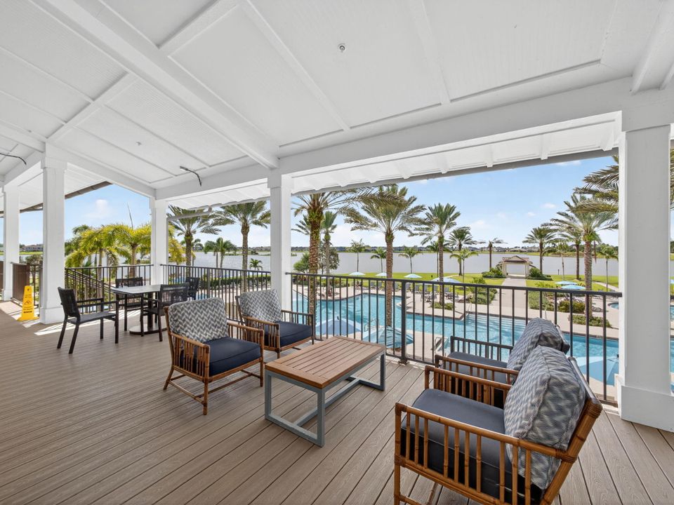 En Venta: $895,000 (5 camas, 4 baños, 3361 Pies cuadrados)