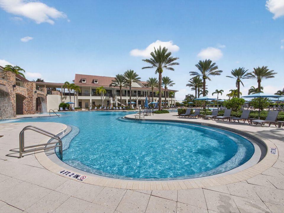 En Venta: $895,000 (5 camas, 4 baños, 3361 Pies cuadrados)