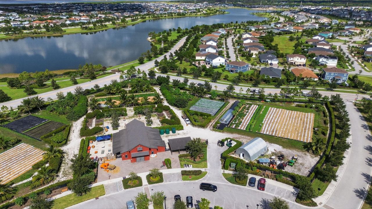 En Venta: $895,000 (5 camas, 4 baños, 3361 Pies cuadrados)