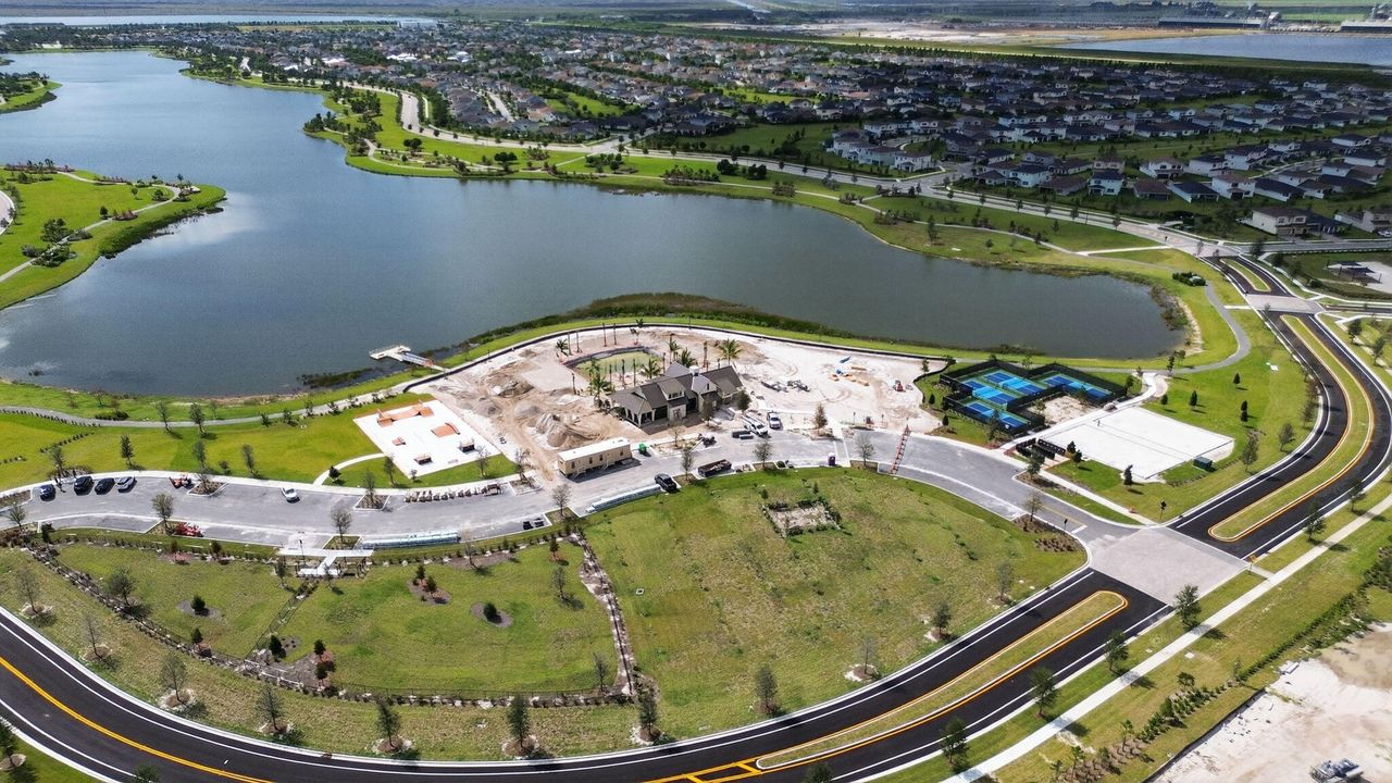 En Venta: $895,000 (5 camas, 4 baños, 3361 Pies cuadrados)