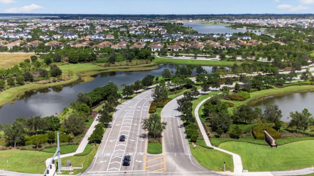 En Venta: $895,000 (5 camas, 4 baños, 3361 Pies cuadrados)