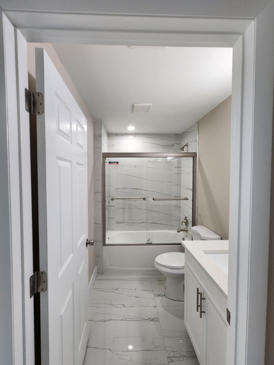 For Sale: $368,000 (3 beds, 2 baths, 1885 Square Feet)