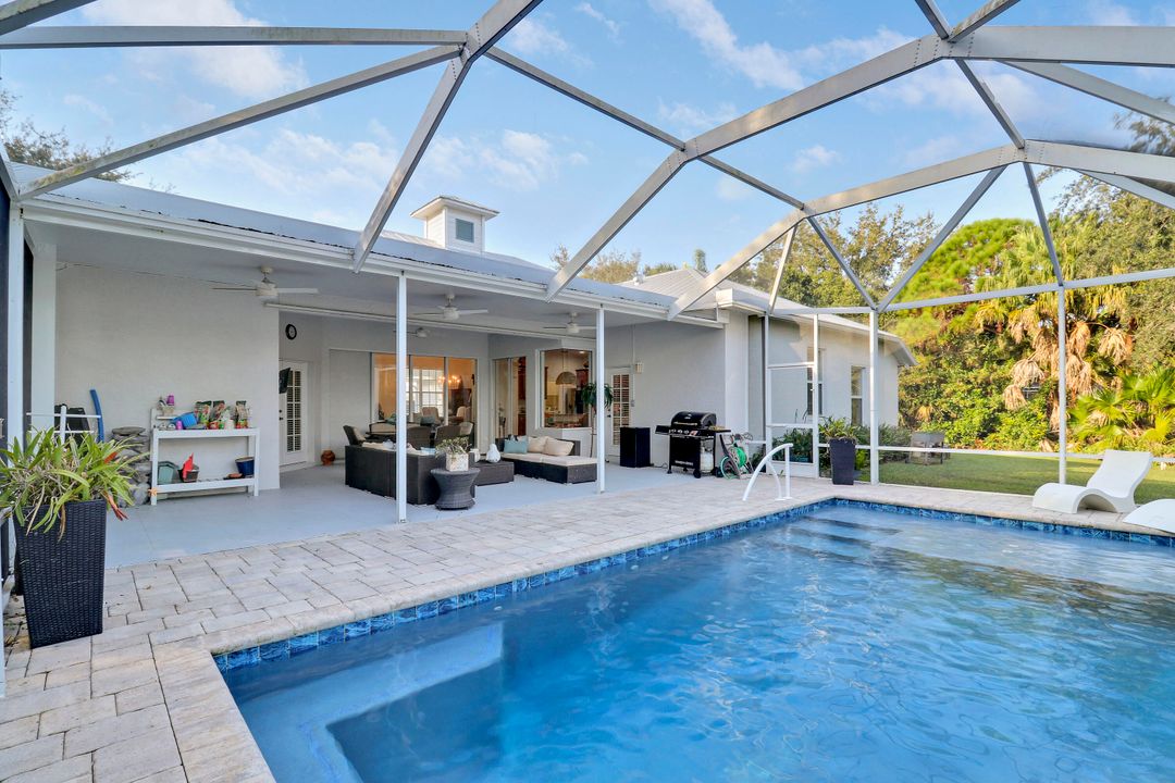 For Sale: $835,000 (3 beds, 2 baths, 2066 Square Feet)