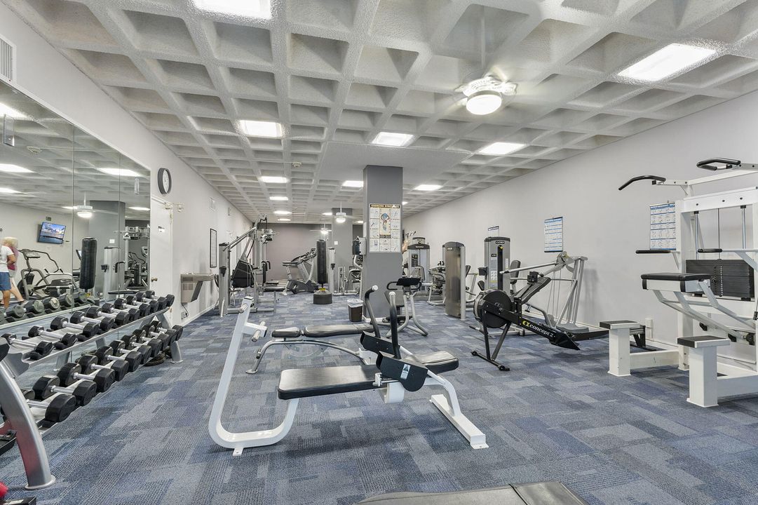 Под контрактом: $3,750 (2 спален, 2 ванн, 1600 Квадратных фут)