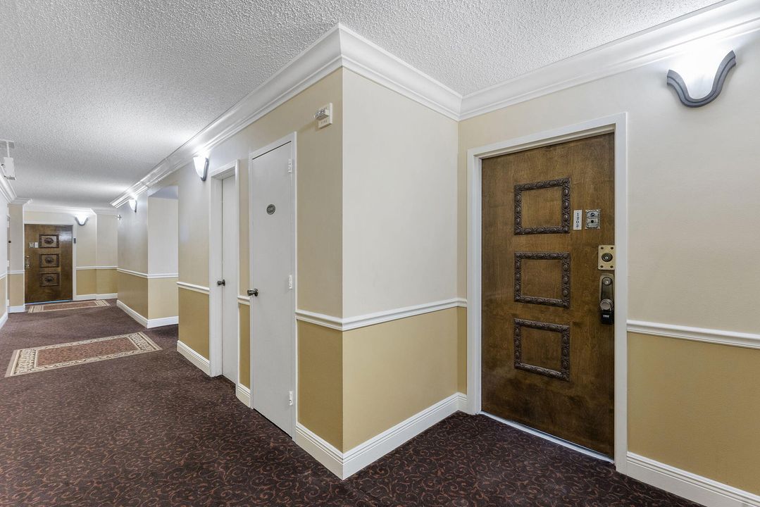 Под контрактом: $3,750 (2 спален, 2 ванн, 1600 Квадратных фут)