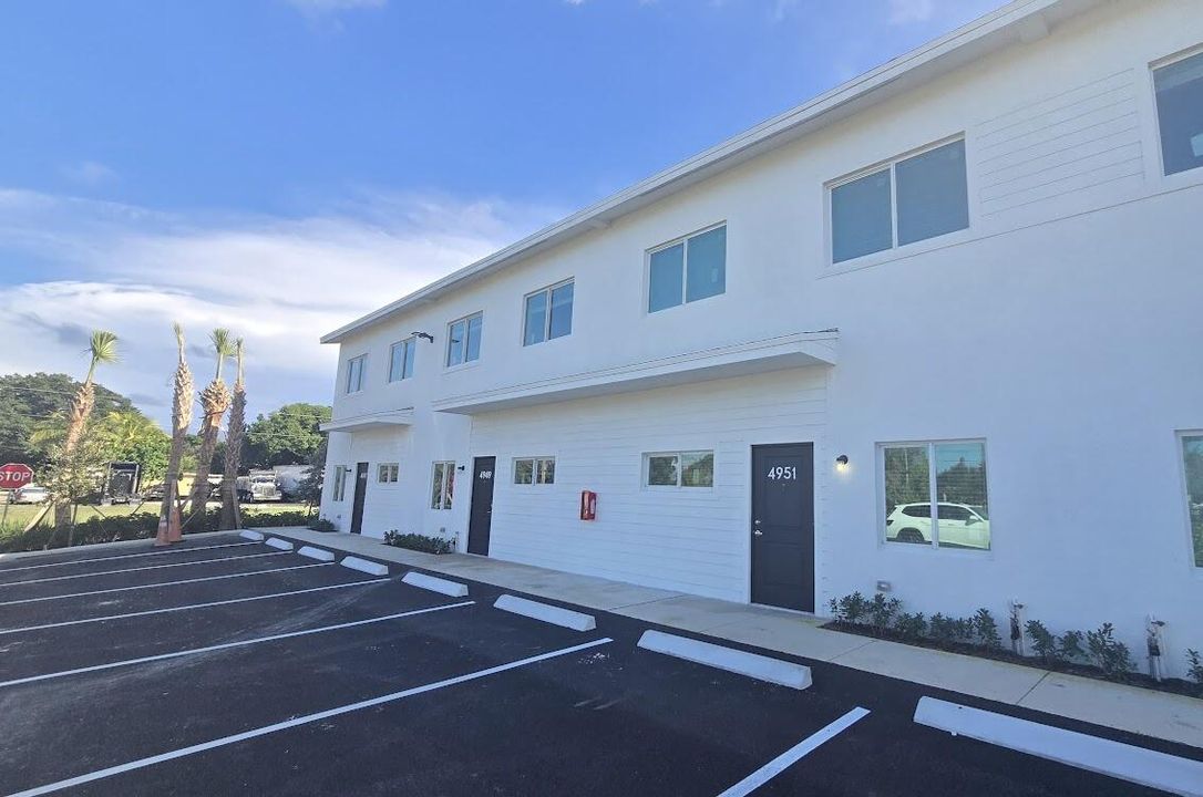 Recientemente alquilado: $2,595 (3 camas, 2 baños, 1200 Pies cuadrados)