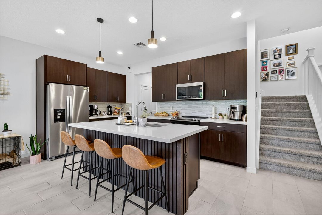 For Sale: $539,900 (3 beds, 2 baths, 1777 Square Feet)