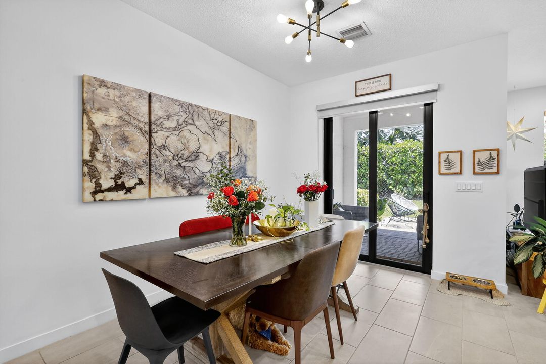 For Sale: $539,900 (3 beds, 2 baths, 1777 Square Feet)