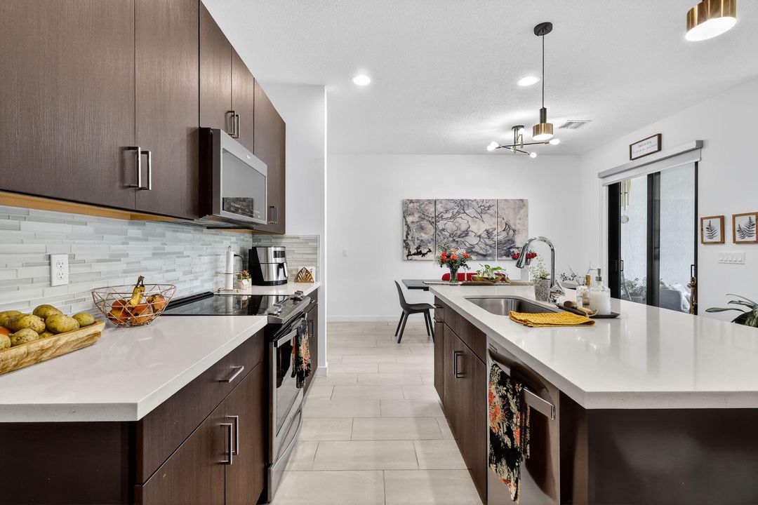 For Sale: $539,900 (3 beds, 2 baths, 1777 Square Feet)