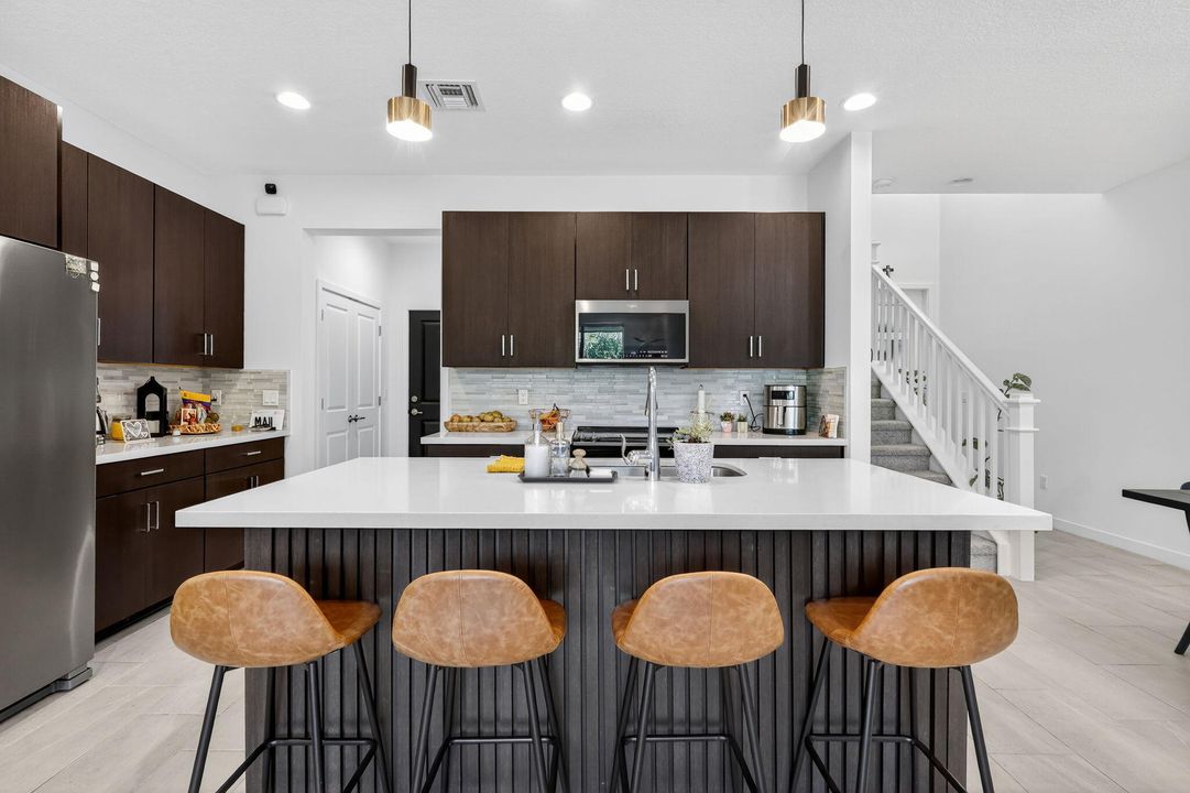 For Sale: $539,900 (3 beds, 2 baths, 1777 Square Feet)