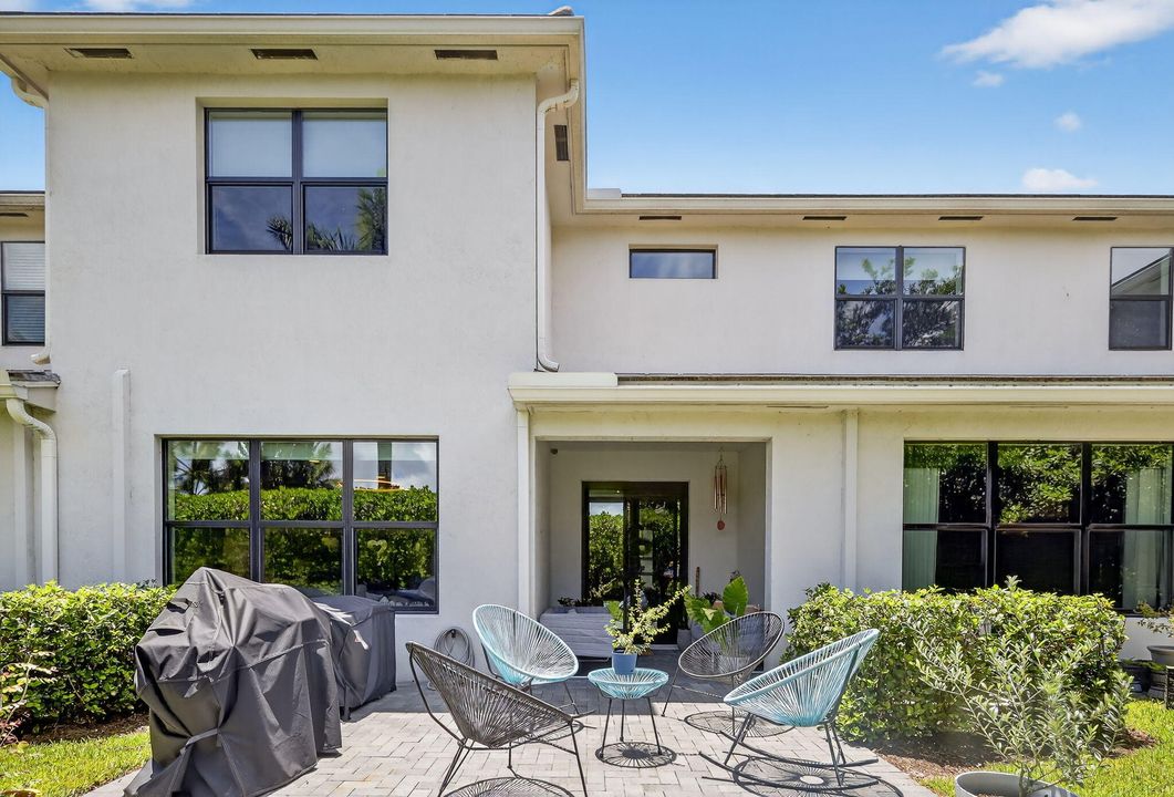 For Sale: $539,900 (3 beds, 2 baths, 1777 Square Feet)