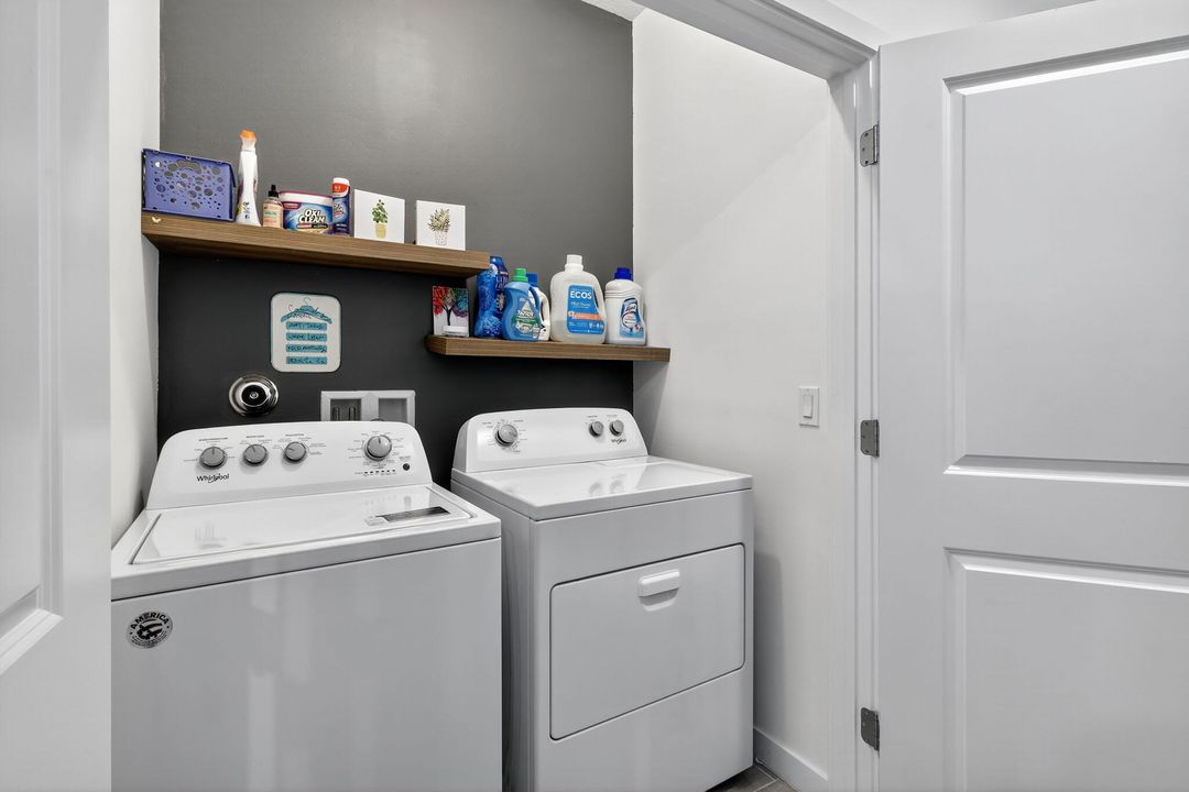 For Sale: $539,900 (3 beds, 2 baths, 1777 Square Feet)