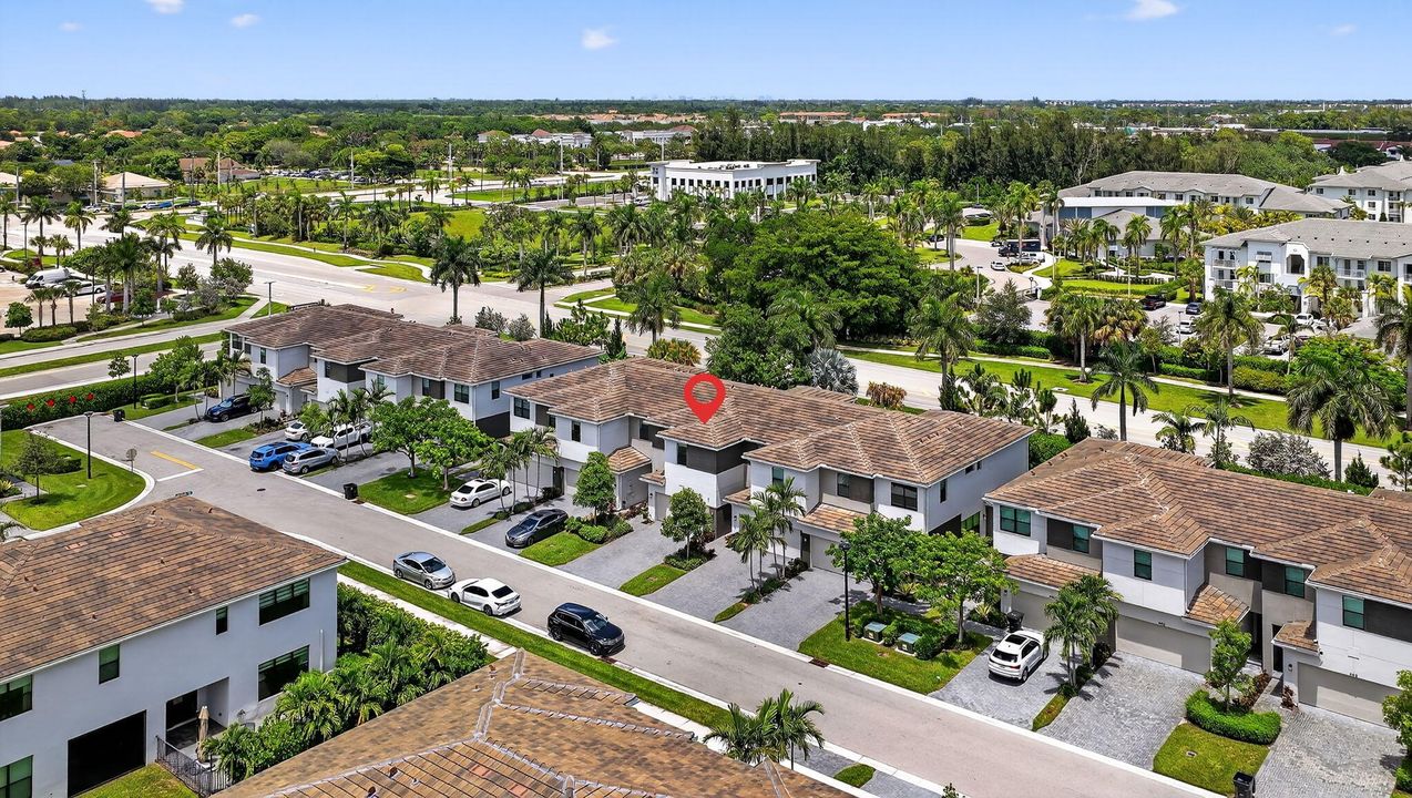 For Sale: $539,900 (3 beds, 2 baths, 1777 Square Feet)