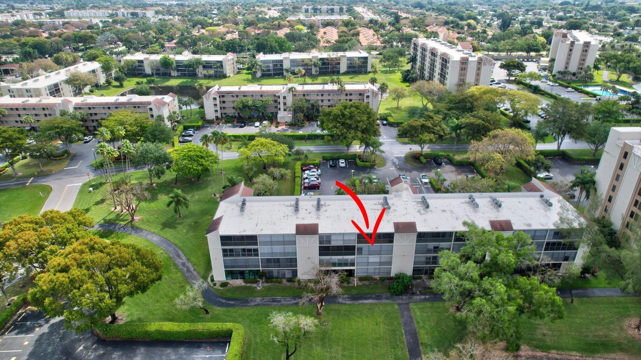 待售: $265,000 (2 贝兹, 2 浴室, 1070 平方英尺)