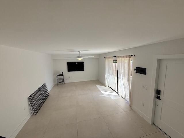 For Sale: $299,900 (2 beds, 2 baths, 1236 Square Feet)