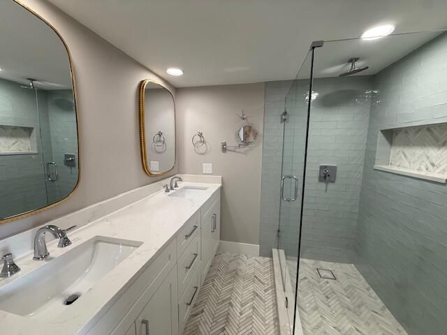 For Sale: $299,900 (2 beds, 2 baths, 1236 Square Feet)