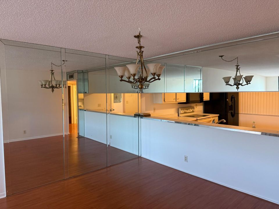 For Sale: $169,000 (2 beds, 2 baths, 1350 Square Feet)