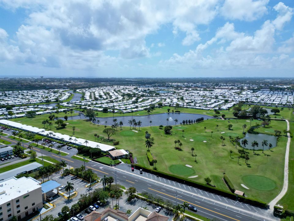 For Rent: $2,300 (2 beds, 2 baths, 1128 Square Feet)