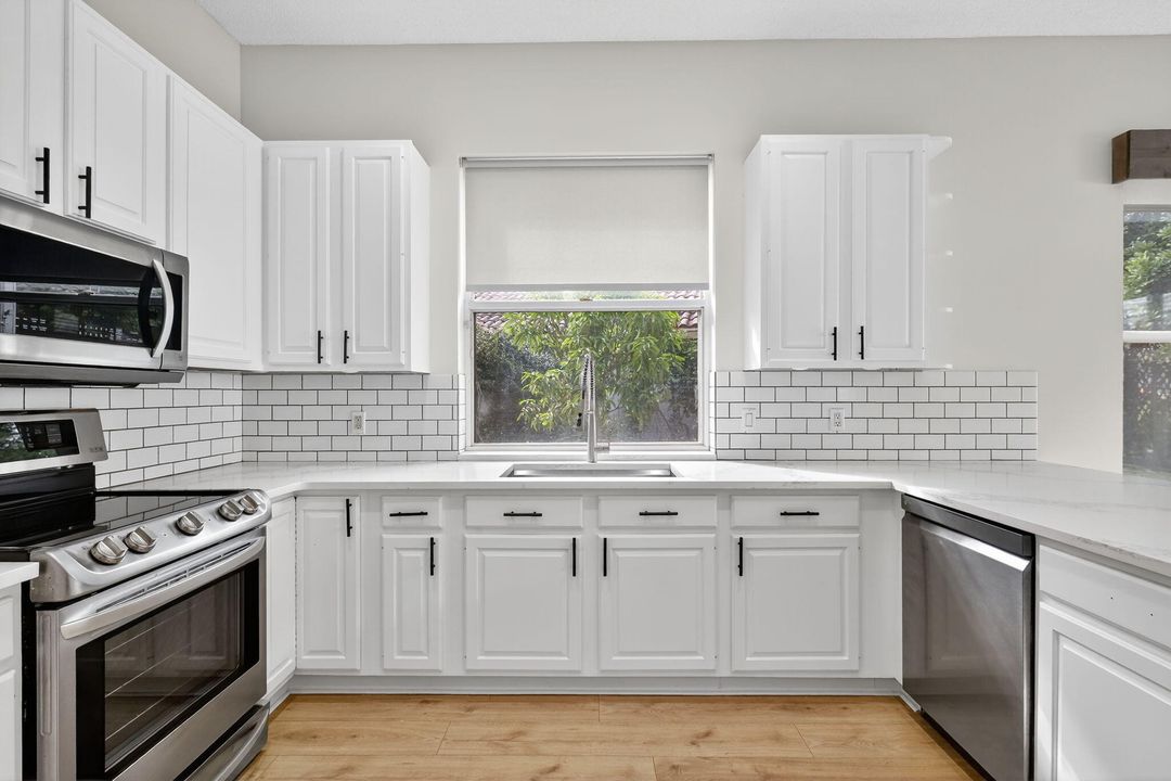 На продажу: $750,000 (3 спален, 2 ванн, 2069 Квадратных фут)