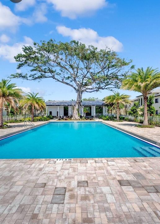 В аренду: $3,800 (3 спален, 2 ванн, 1390 Квадратных фут)