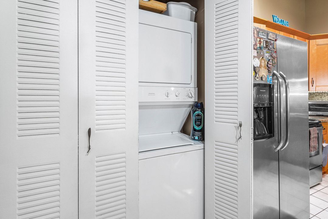 Active With Contract: $225,000 (2 beds, 2 baths, 1182 Square Feet)