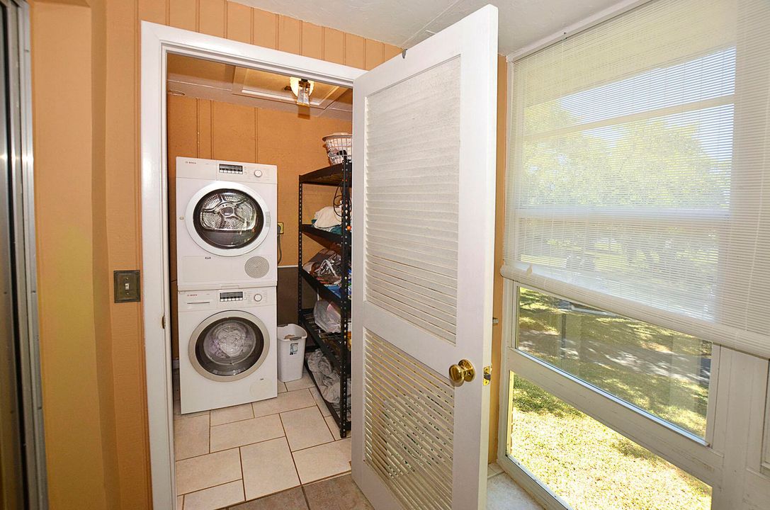 For Sale: $175,077 (2 beds, 2 baths, 1000 Square Feet)