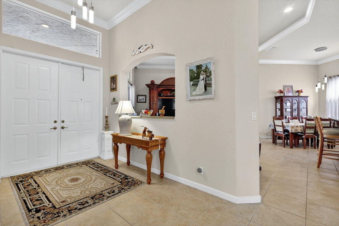 For Sale: $1,049,900 (5 beds, 4 baths, 3709 Square Feet)