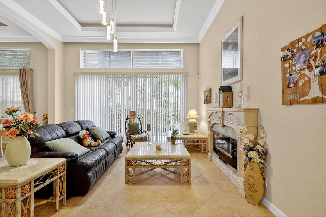 For Sale: $1,049,900 (5 beds, 4 baths, 3709 Square Feet)