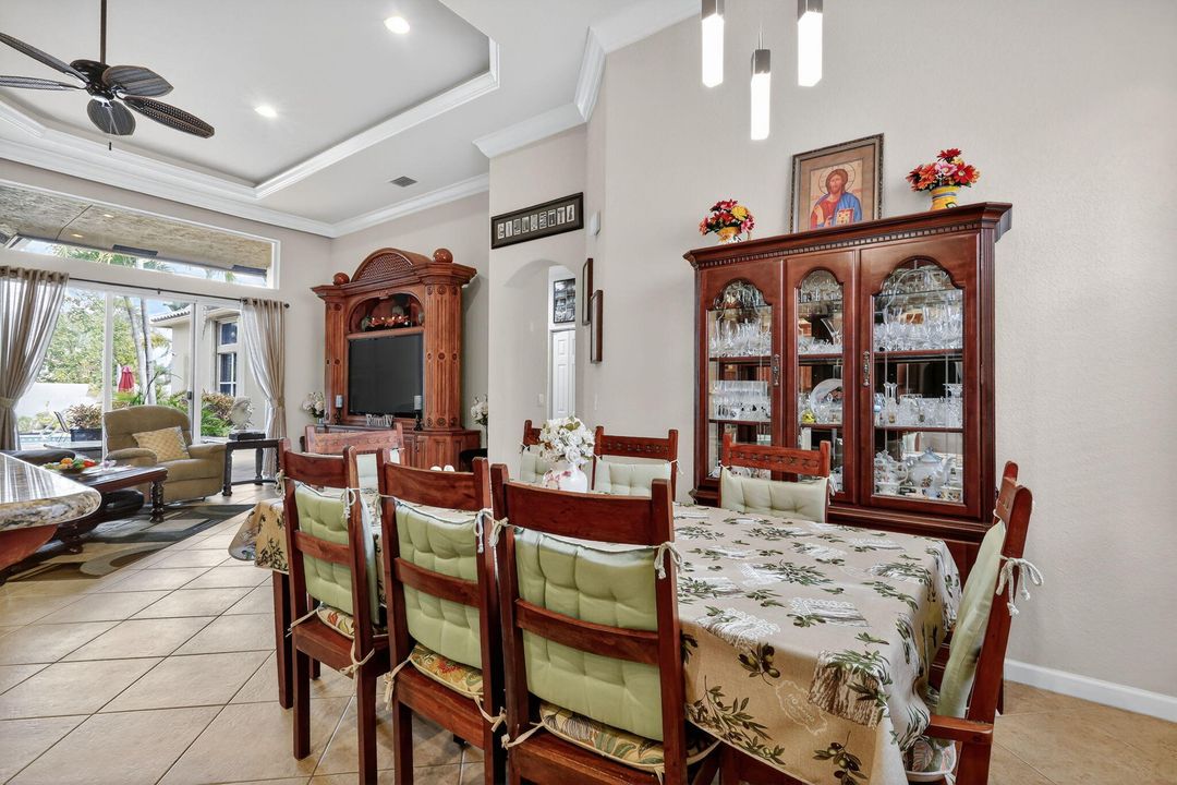 For Sale: $1,049,900 (5 beds, 4 baths, 3709 Square Feet)