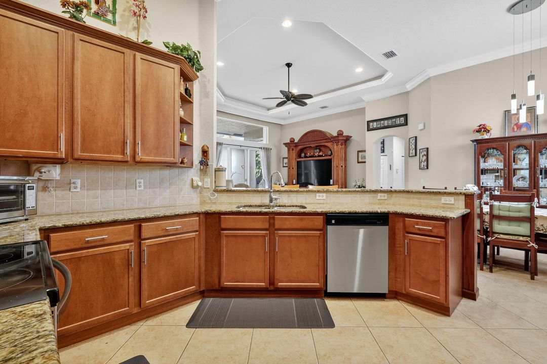 For Sale: $1,049,900 (5 beds, 4 baths, 3709 Square Feet)