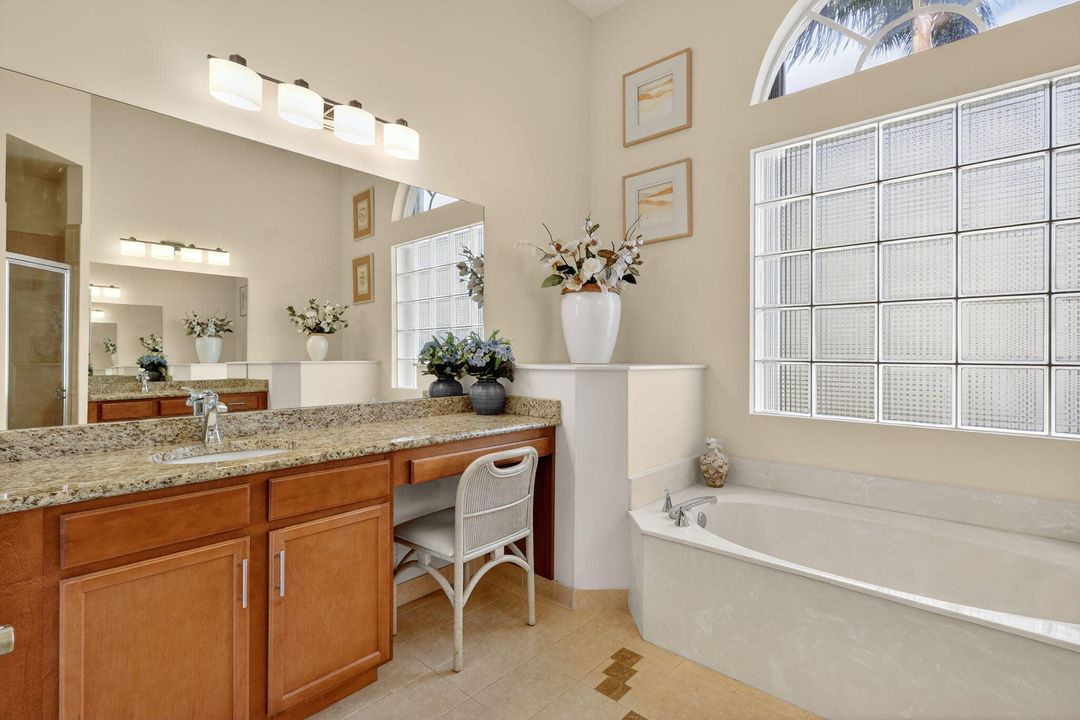 For Sale: $1,049,900 (5 beds, 4 baths, 3709 Square Feet)